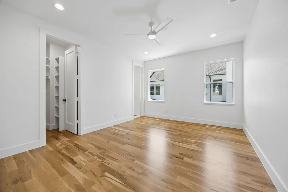 7323 Casa Loma Avenue Dallas, TX 75214