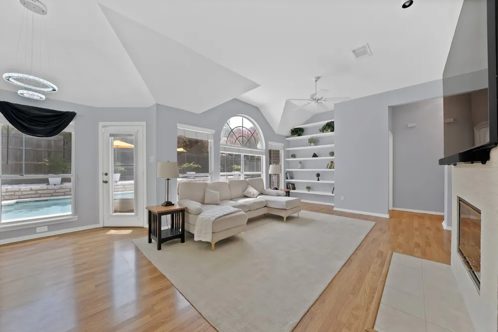 409 Bryce Lane Arlington, TX 76013