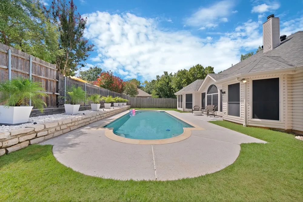 409 Bryce Lane Arlington, TX 76013