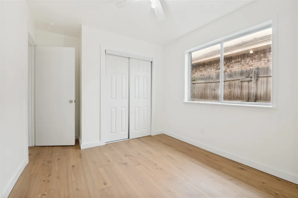 6952 Sammy Circle Dallas, TX 75237