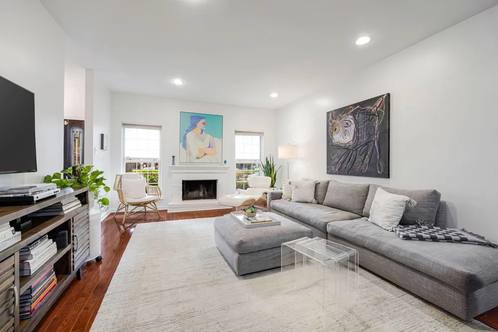 604 Augusta Drive #604 Houston, TX 77057