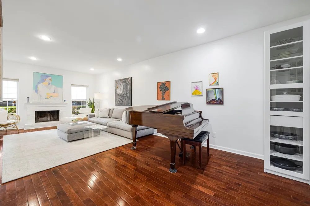 604 Augusta Drive #604 Houston, TX 77057