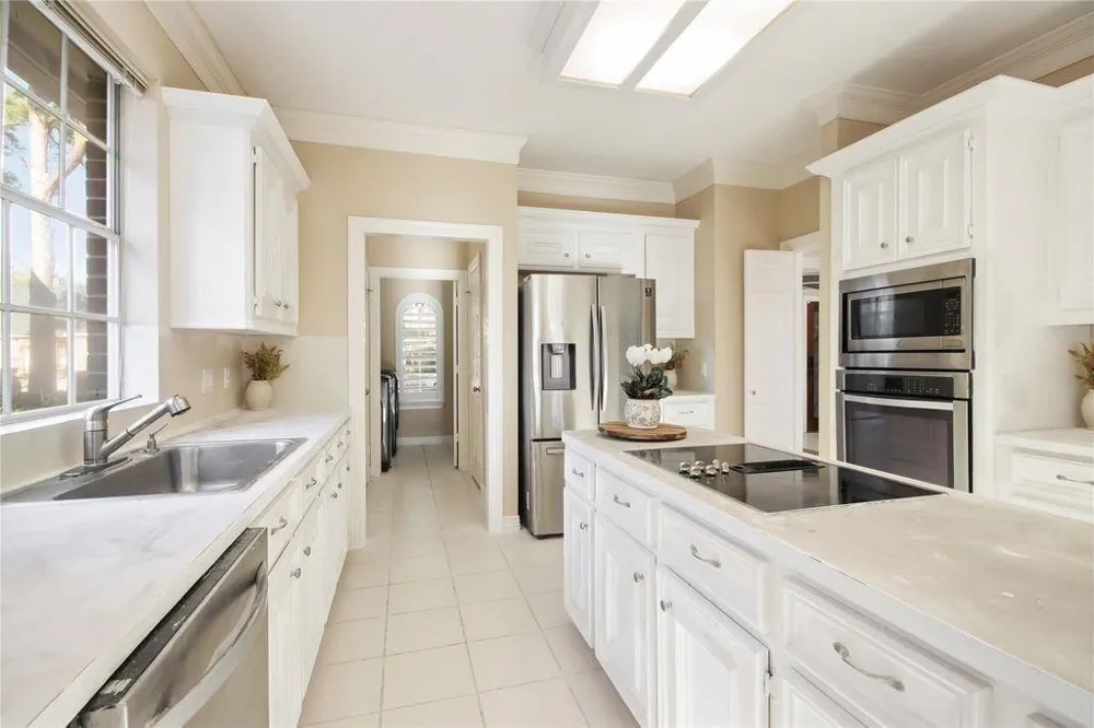 8411 Rockford Hall Drive Spring, TX 77379