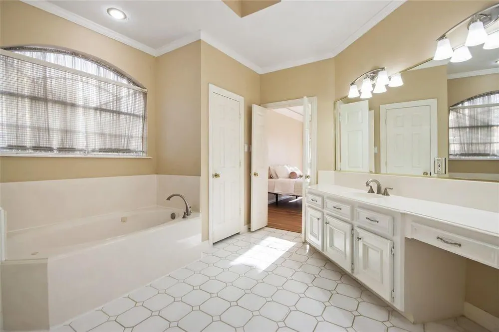 8411 Rockford Hall Drive Spring, TX 77379