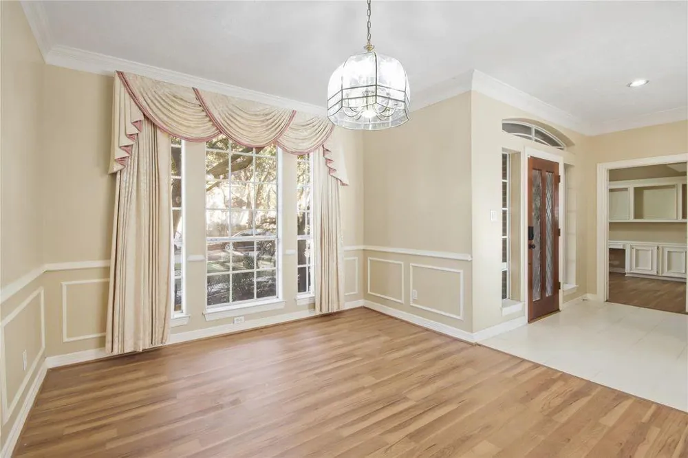 8411 Rockford Hall Drive Spring, TX 77379