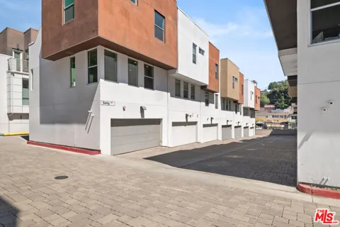 2213 Selig Drive