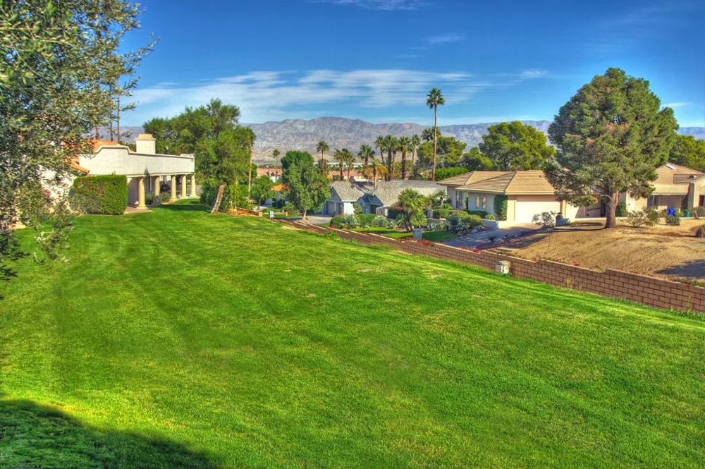 378 Desert Falls Drive East Drive E Palm Desert, CA 92211