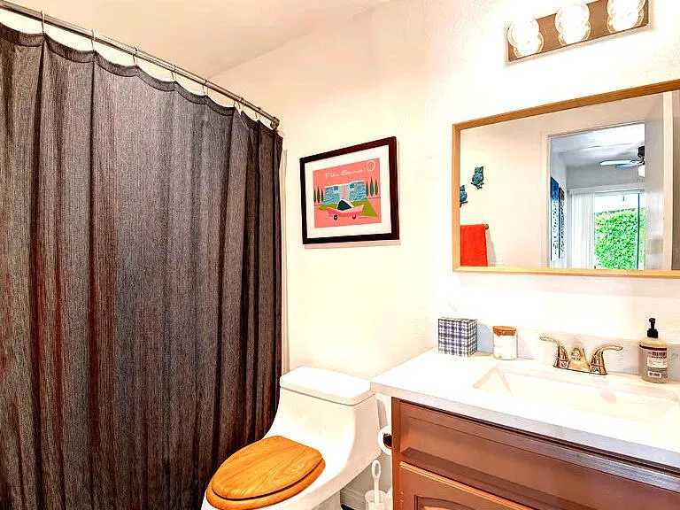 1550 S Camino Real #123 Palm Springs, CA 92264