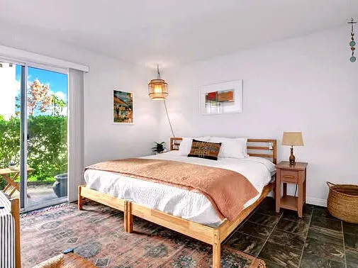 1550 S Camino Real #123 Palm Springs, CA 92264