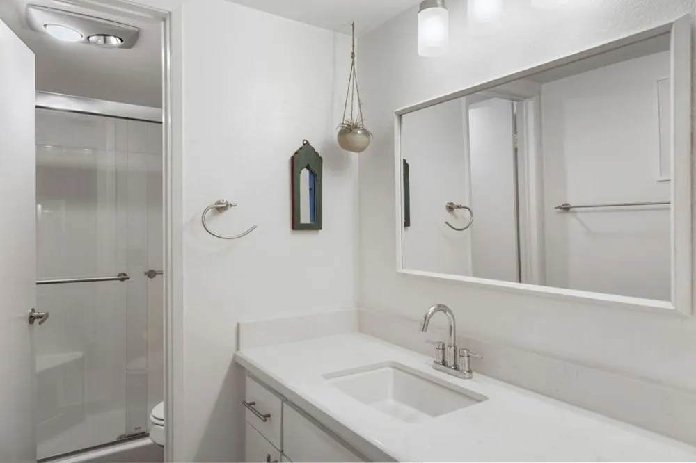 1550 S Camino Real #123 Palm Springs, CA 92264