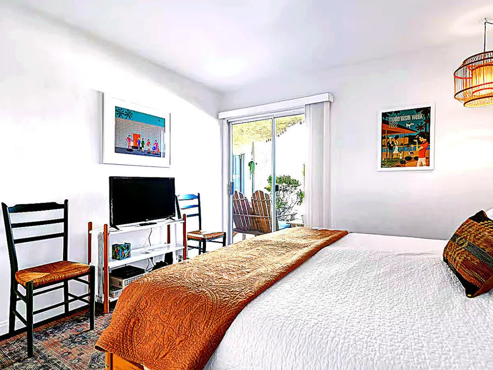 1550 S Camino Real #123 Palm Springs, CA 92264