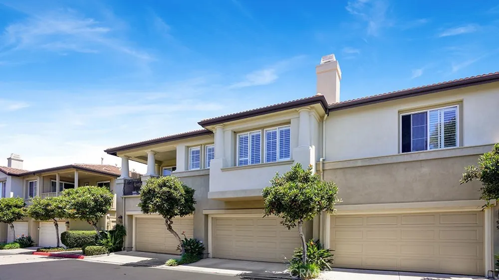 933 Somerville Irvine, CA 92620