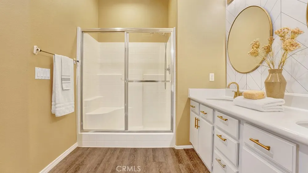 933 Somerville Irvine, CA 92620
