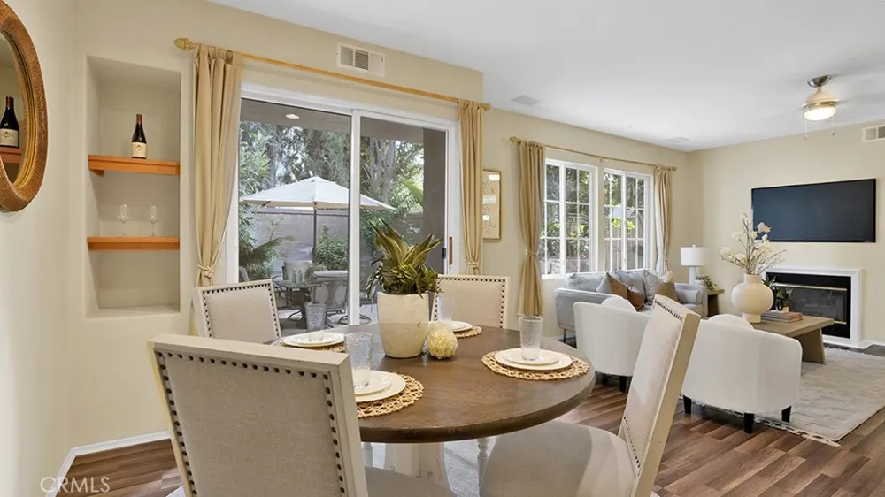 933 Somerville Irvine, CA 92620