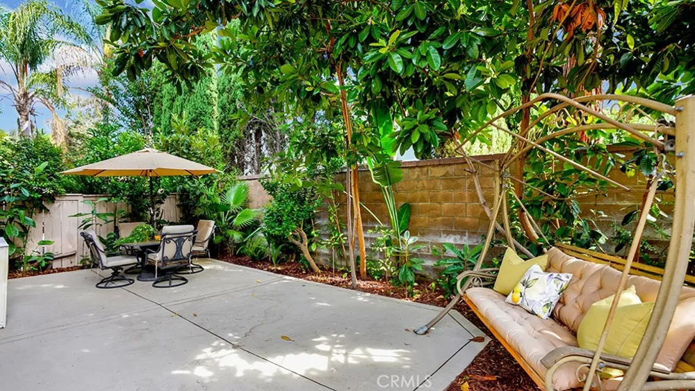 933 Somerville Irvine, CA 92620