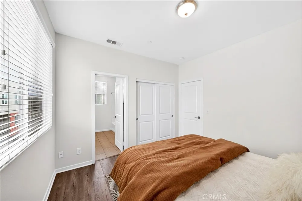 156 Orange Brea, CA 92821