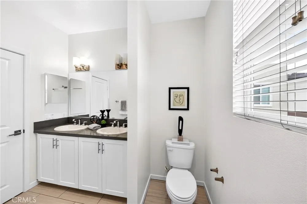 156 Orange Brea, CA 92821