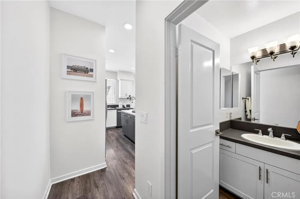 156 Orange Brea, CA 92821