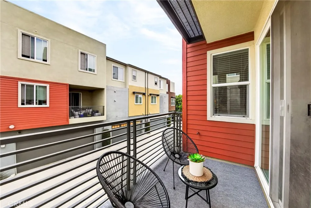 156 Orange Brea, CA 92821