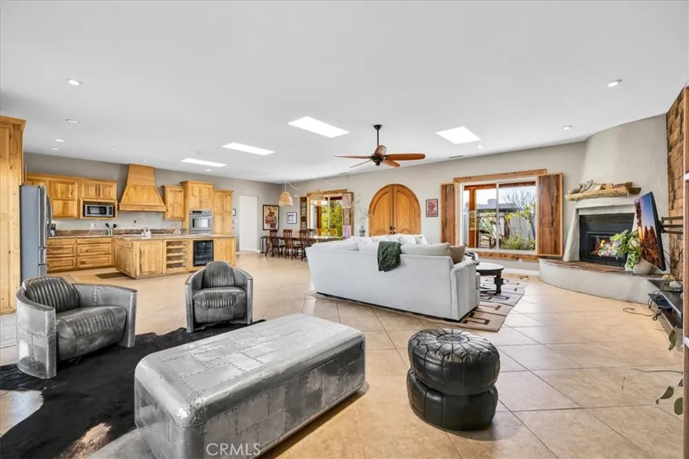 7423 Juniper Road Joshua Tree, CA 92252