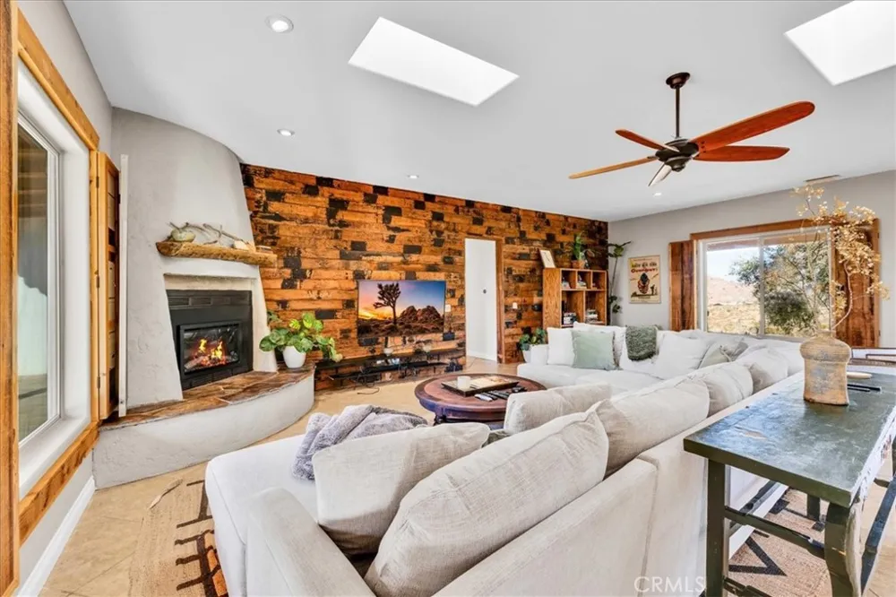 7423 Juniper Road Joshua Tree, CA 92252