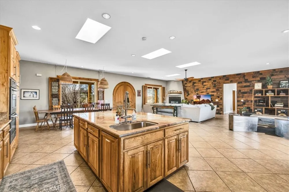7423 Juniper Road Joshua Tree, CA 92252