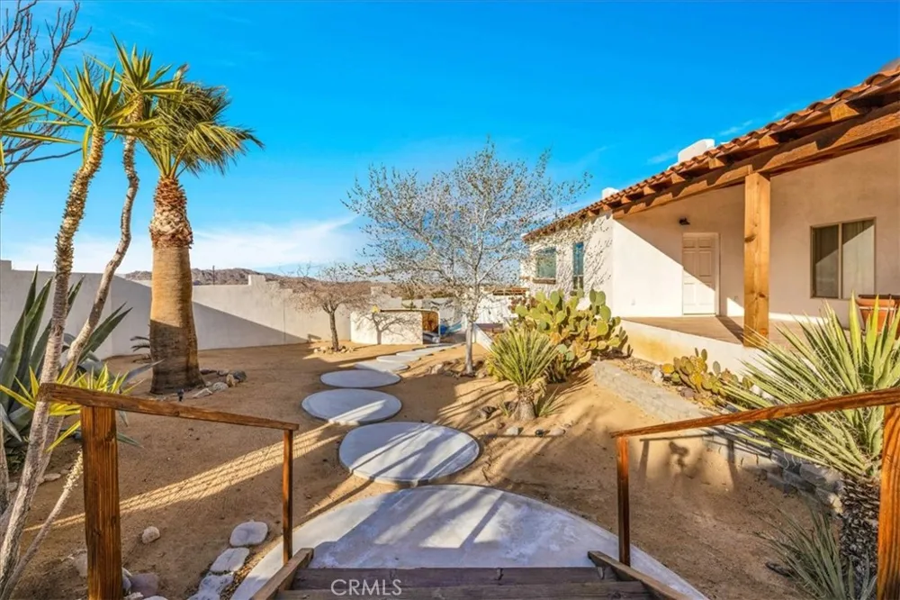 7423 Juniper Road Joshua Tree, CA 92252