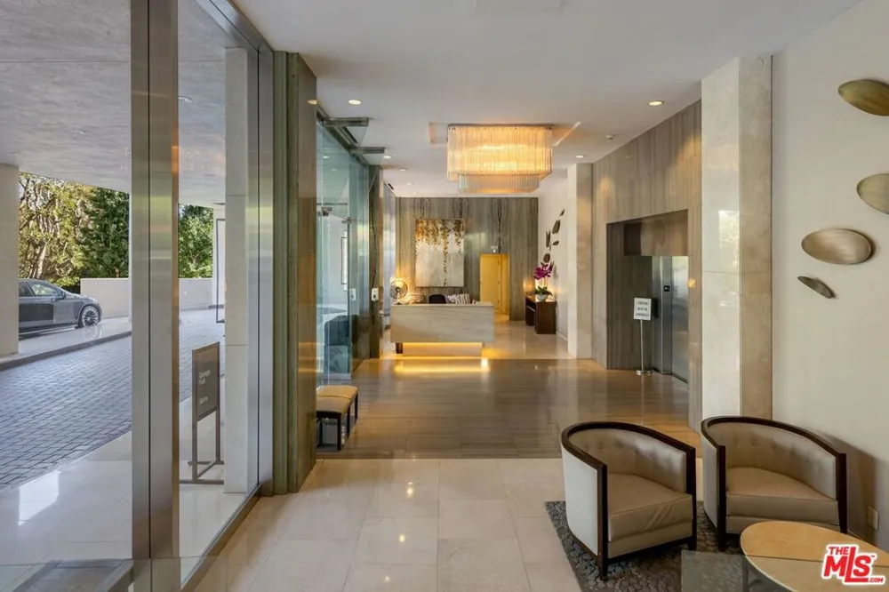 875 Comstock Avenue #4B Los Angeles, CA 90024