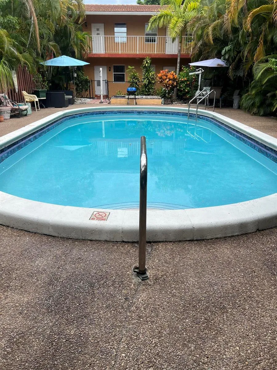 2016 NE 17TH COURT #6 Fort Lauderdale, FL 33305