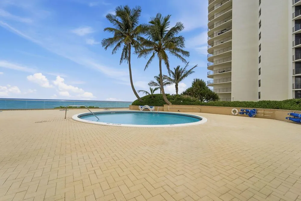 5440 Ocean Drive #203 Singer Island, FL 33404