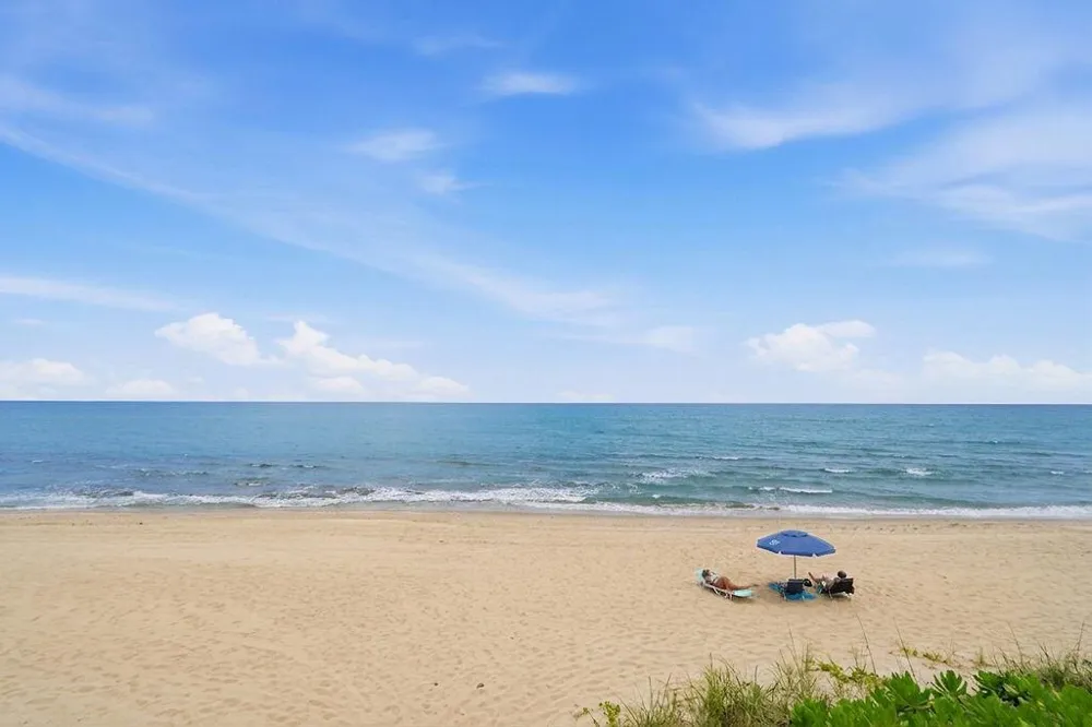 5440 Ocean Drive #203 Singer Island, FL 33404