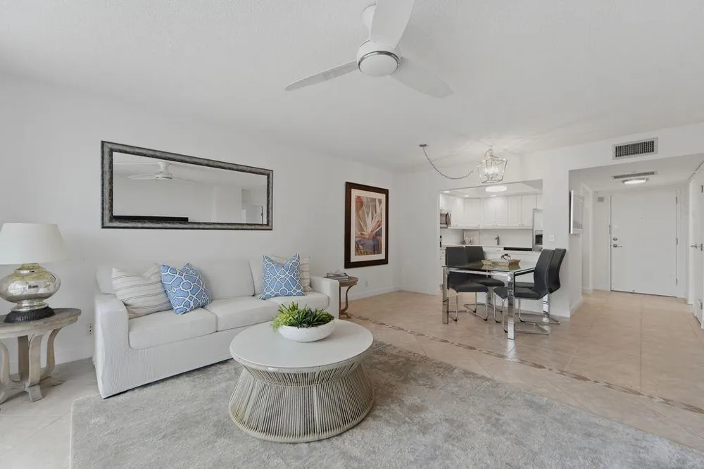 5440 Ocean Drive #203 Singer Island, FL 33404