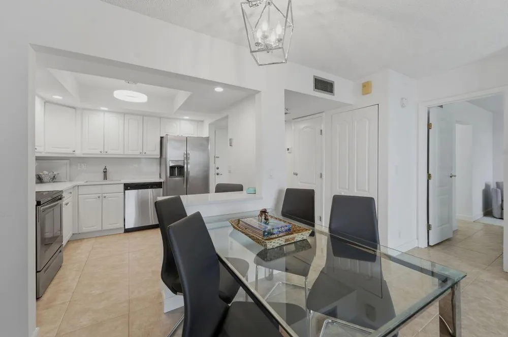 5440 Ocean Drive #203 Singer Island, FL 33404