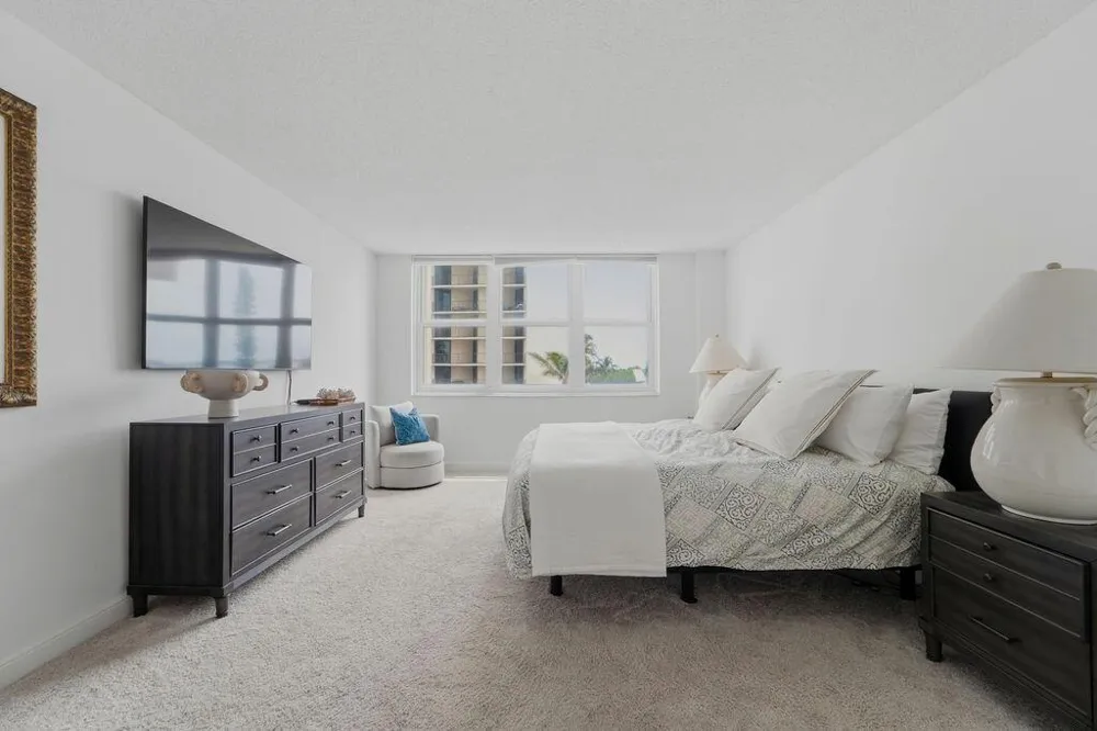 5440 Ocean Drive #203 Singer Island, FL 33404