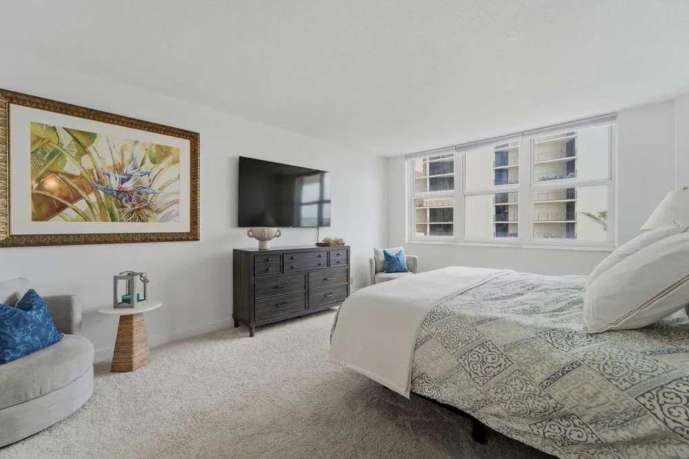 5440 Ocean Drive #203 Singer Island, FL 33404