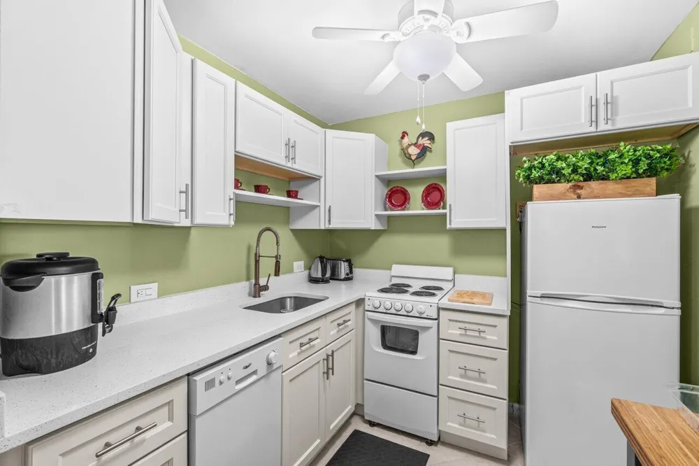 68 Suffolk B #680 Boca Raton, FL 33434