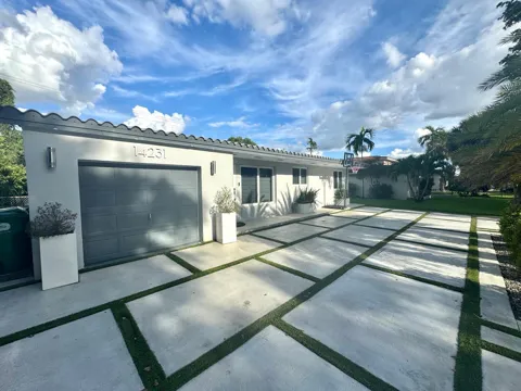 14231 LAKE CANDLEWOOD COURT