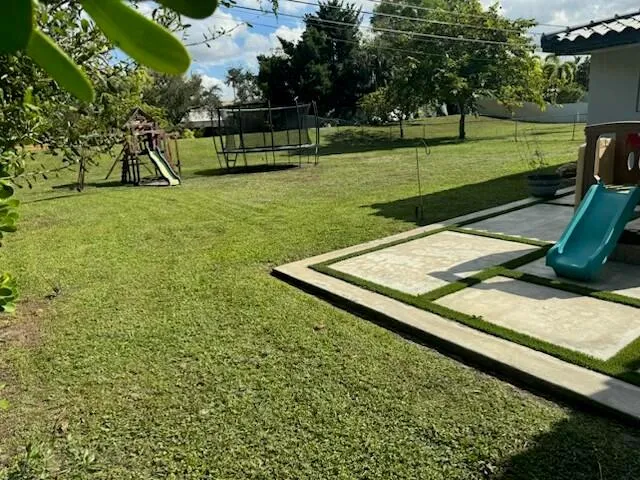 14231 LAKE CANDLEWOOD COURT Miami Lakes, FL 33014