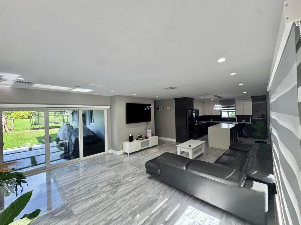 14231 LAKE CANDLEWOOD COURT Miami Lakes, FL 33014