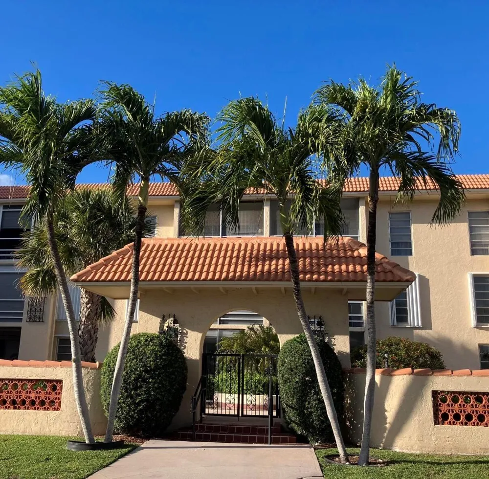371 SW 8TH #0011 Boca Raton, FL 33432