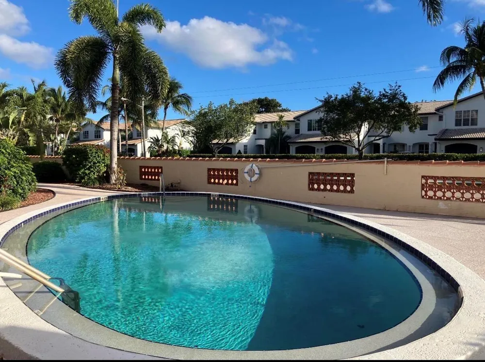 371 SW 8TH #0011 Boca Raton, FL 33432