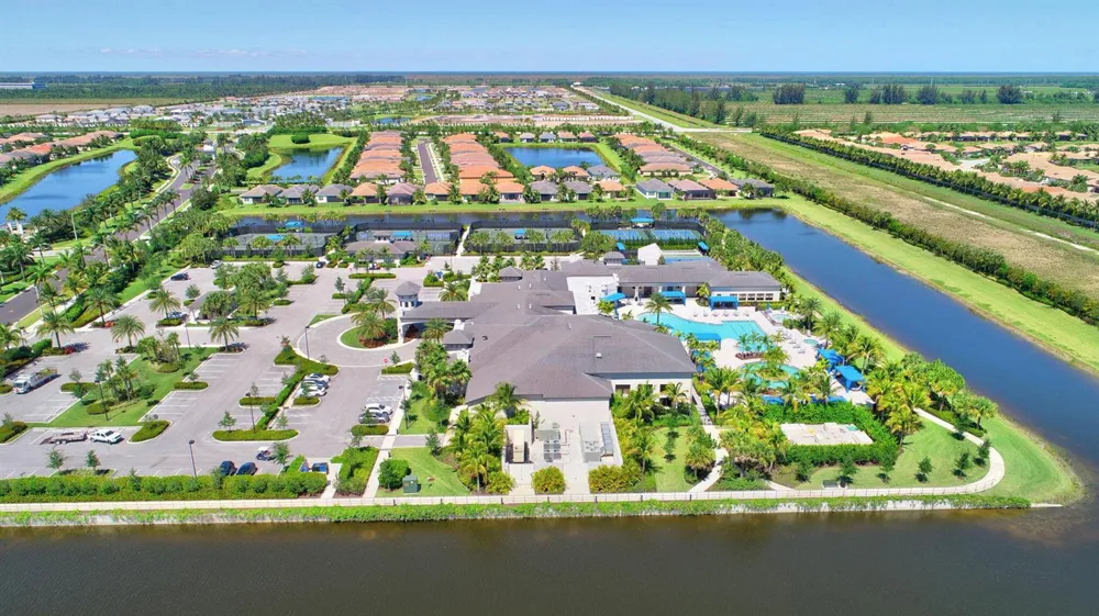 8843 GOLDEN MOUNTAIN CIRCLE Boynton Beach, FL 33473