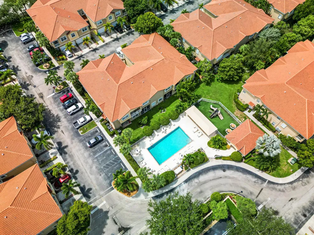 112 Lighthouse Circle #J Tequesta, FL 33469