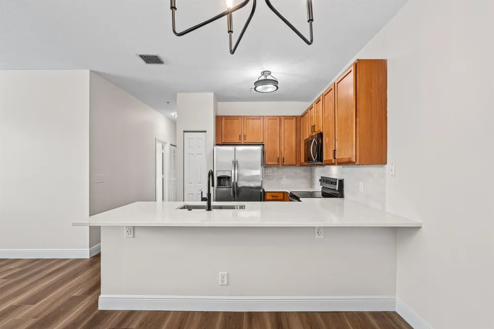 112 Lighthouse Circle #J Tequesta, FL 33469