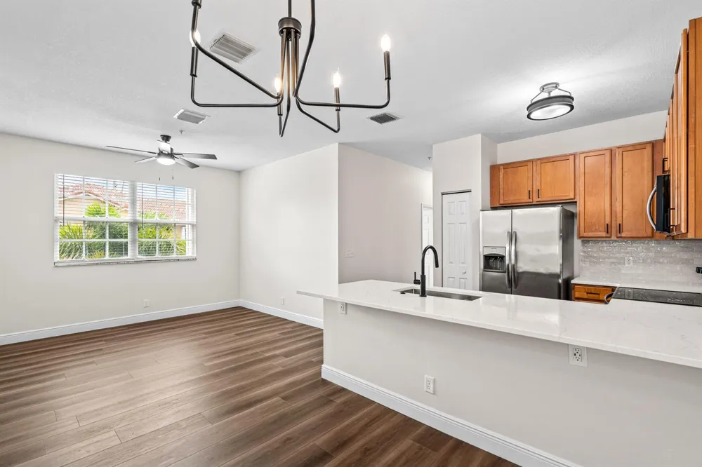 112 Lighthouse Circle #J Tequesta, FL 33469