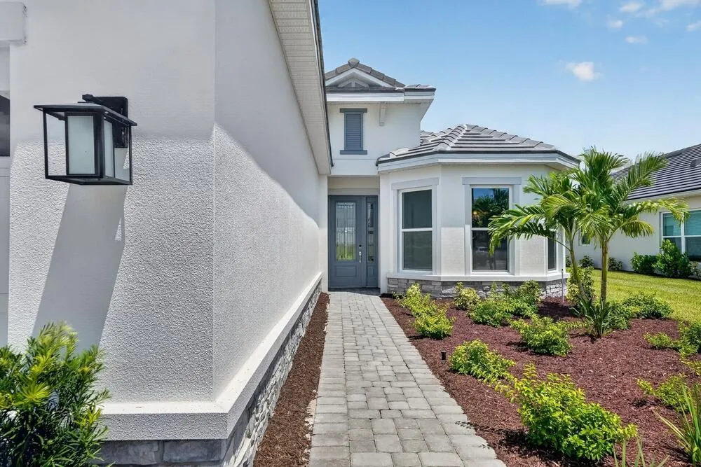 13072 SW Shinnecock Drive Port St. Lucie, FL 34987