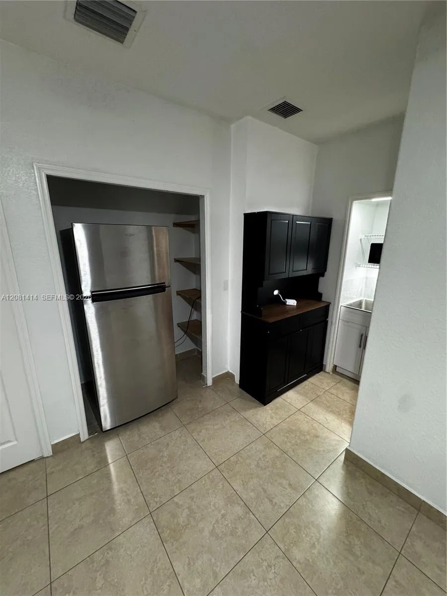 613 SE 14th Pl #2 Homestead, FL 33033