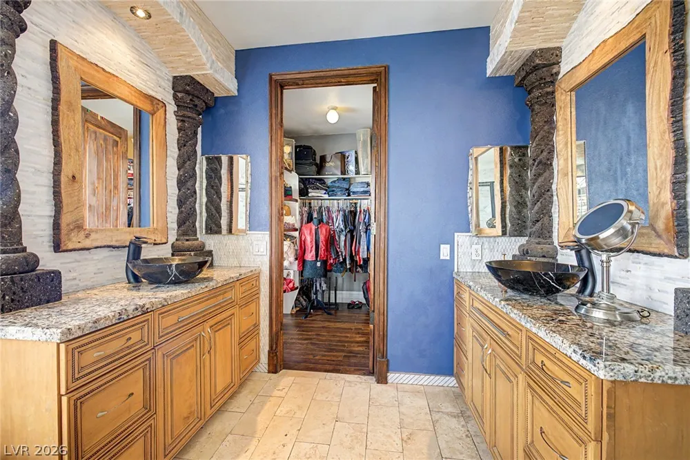8985 S Tenaya Way Las Vegas, NV 89113