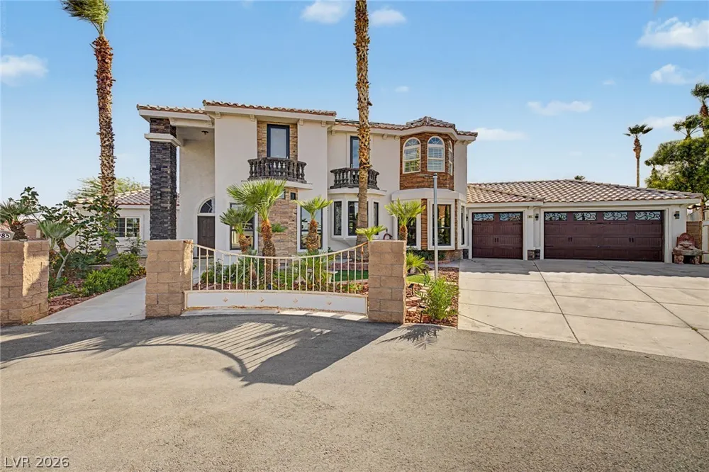8985 S Tenaya Way Las Vegas, NV 89113