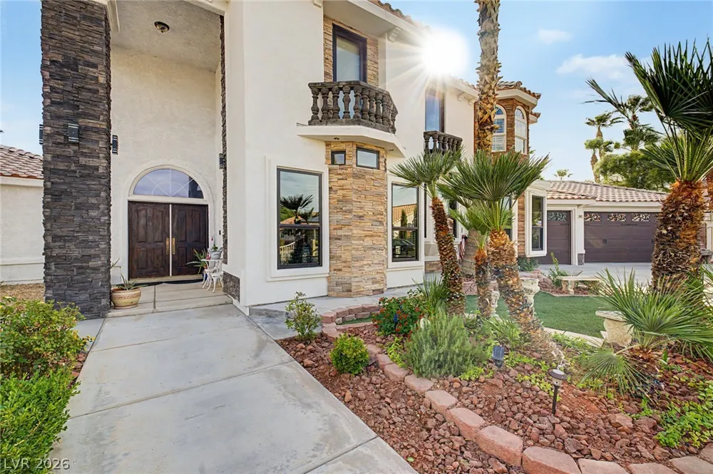 8985 S Tenaya Way Las Vegas, NV 89113